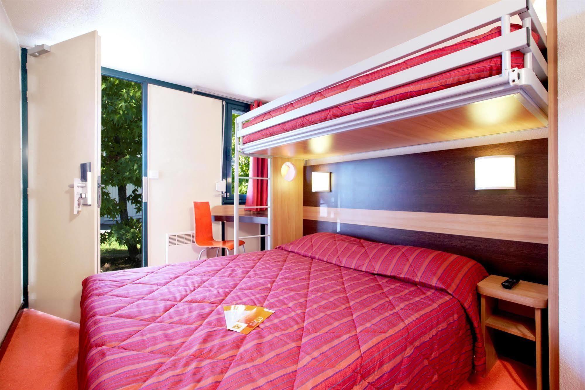 พรีเมียร์ คลาส มอนต์เปลลิเย่ Hotel ลัต ภายนอก รูปภาพ