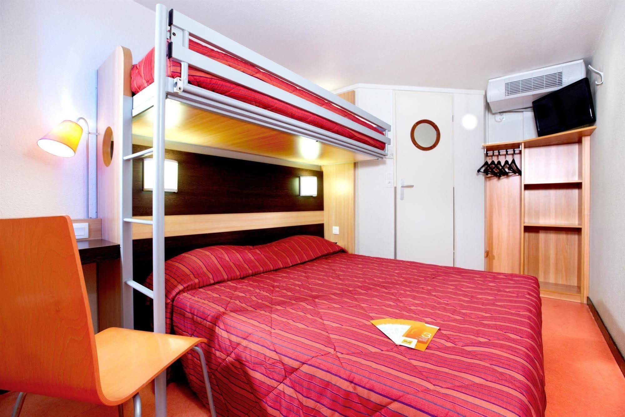 พรีเมียร์ คลาส มอนต์เปลลิเย่ Hotel ลัต ภายนอก รูปภาพ
